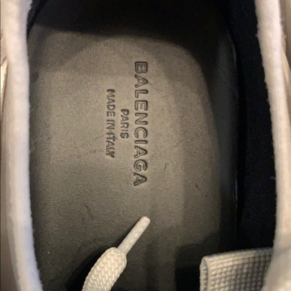 Balenciaga race runner sneakers. - Picture 2 of 3